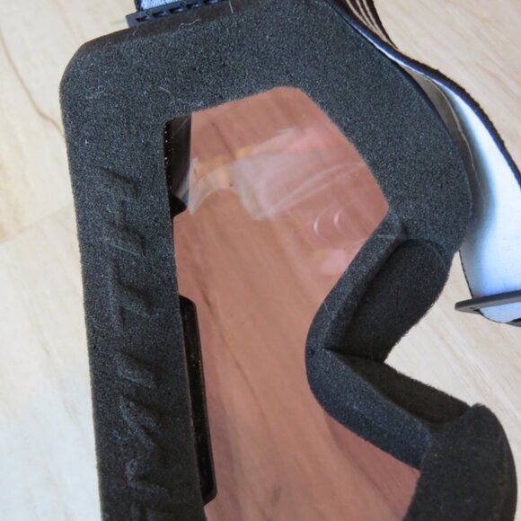 Smith mirrored lens ski snow goggles adjustable low light good condition - Picture 4 of 4